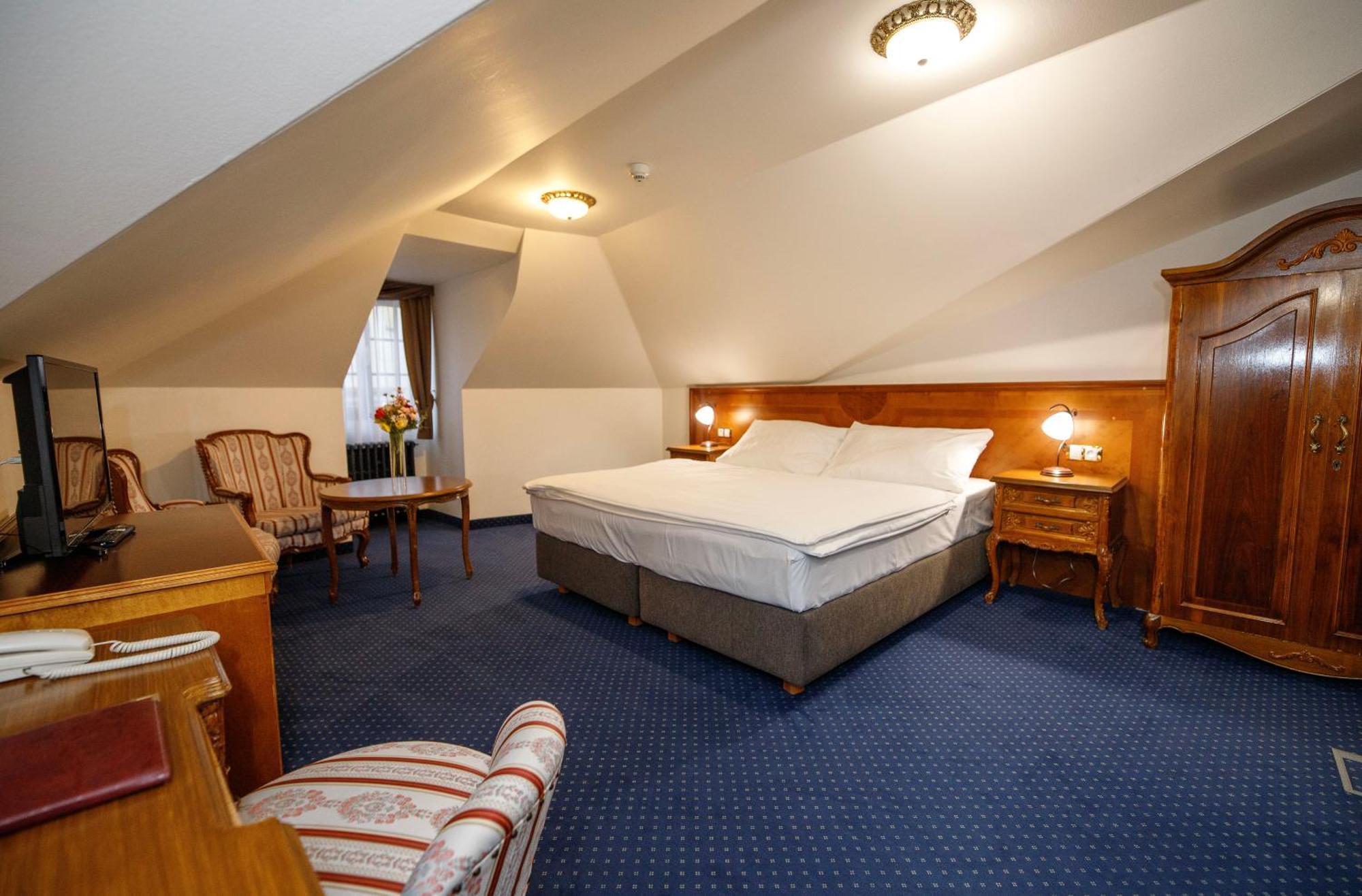 Hotel Stekl Hluboká nad Vltavou Esterno foto